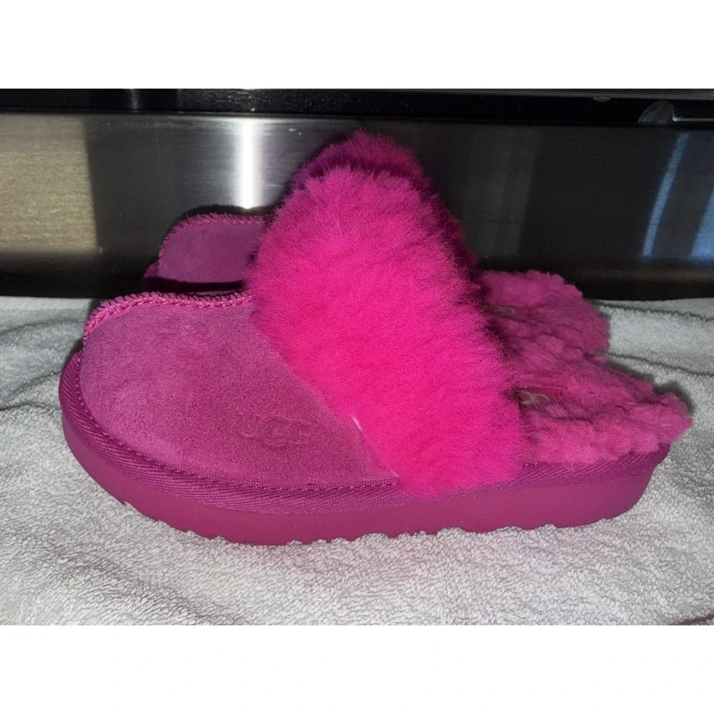 UGG‎ Mules Slippers Girls Size 10 Hot Pink Suede Comfort Slip On